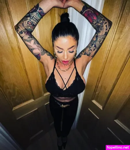 Nikki Belfort OnlyFans Thumbnail #HKVvlCOnKc