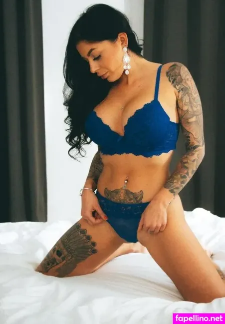 Nikki Belfort OnlyFans Thumbnail #tD9PMmBWkD