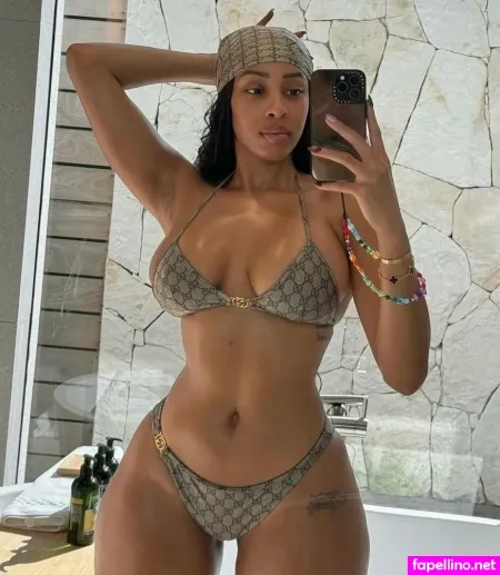 Nikki C Lavie OnlyFans Thumbnail #UDFWbpzfiO