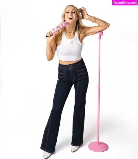 Nikki Glaser OnlyFans Thumbnail #5M72aGMFvK