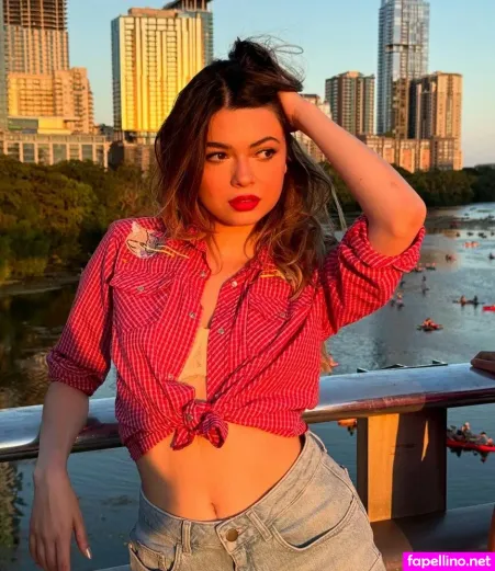 Nikki Hahn OnlyFans Thumbnail #X3g2m0zJYS