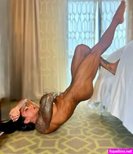 Nikki Hanshaw OnlyFans Thumbnail #IB8VNHZNX6