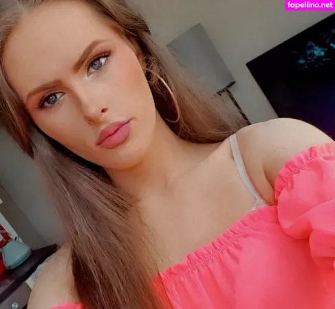 Nikki Harper OnlyFans Thumbnail #xetr5vvlN2