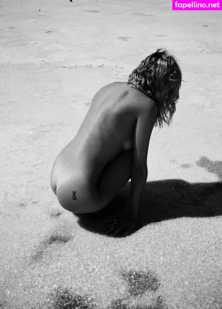 Nikki Hillier OnlyFans Thumbnail #YKwOuyDBYu