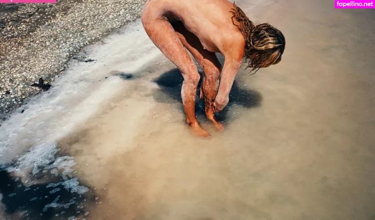 Nikki Hillier OnlyFans Thumbnail #rnshLpAPv3