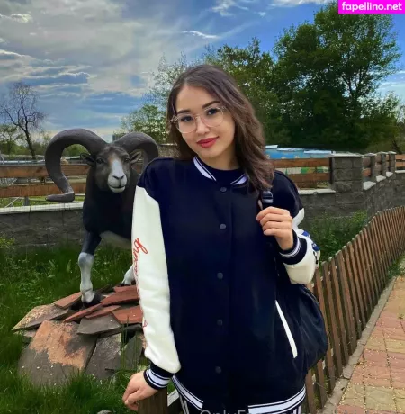 Nikki Leee OnlyFans Thumbnail #FwmsjxLLtH