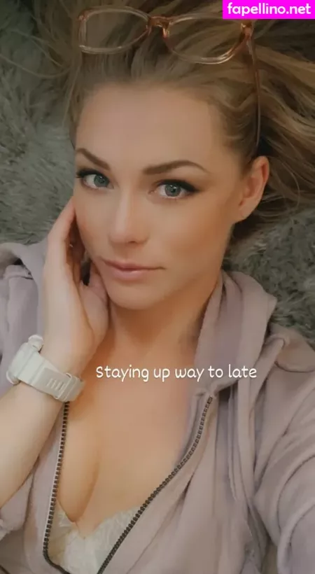 Nikki Leigh OnlyFans Thumbnail #rCuHEZnJjY