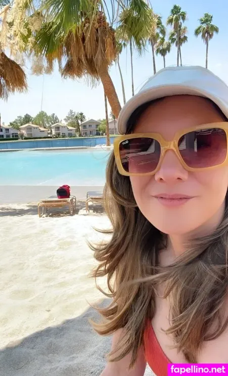 Nikki Limo OnlyFans Thumbnail #Vslv0ntZnV