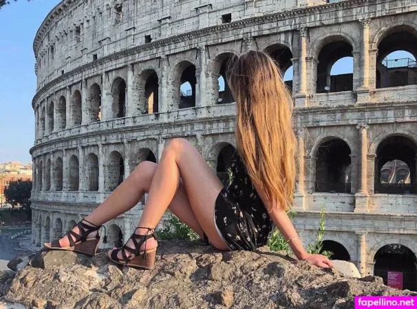Nikki Roumel OnlyFans Thumbnail #1COVJw2IsE