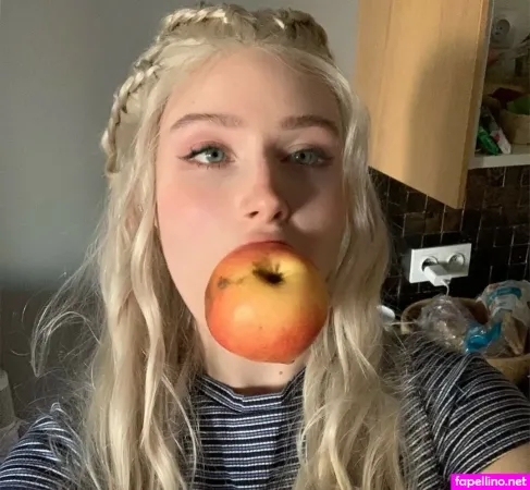 Nikkibeiar OnlyFans Thumbnail #zBwaT0HWqx