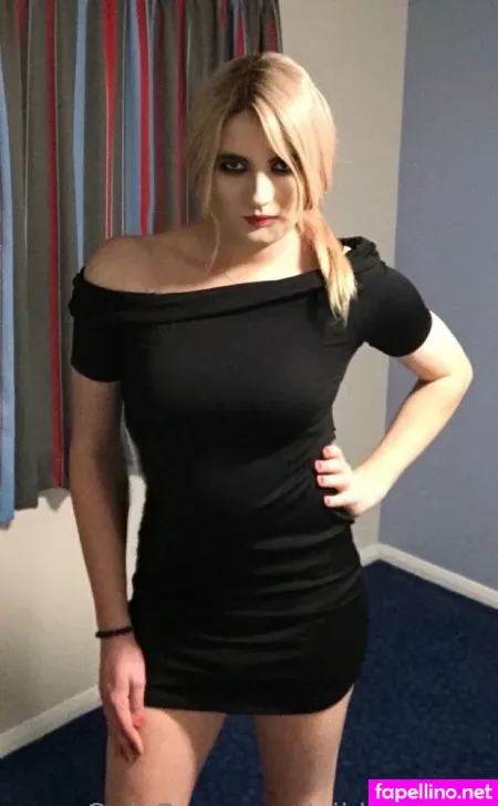 Nikkibuxton OnlyFans Thumbnail #thVtrCmSOX