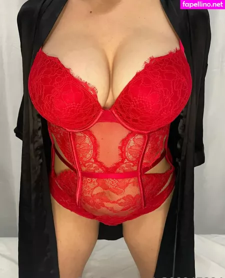 Nikkicrystal1 Main Profile Photo