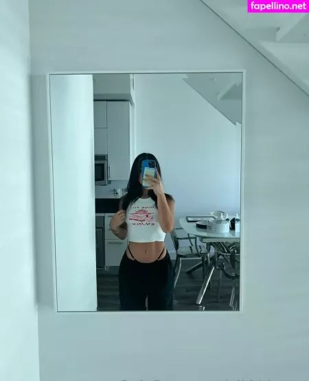 Nikkidoyon OnlyFans Thumbnail #YcwatolTpS