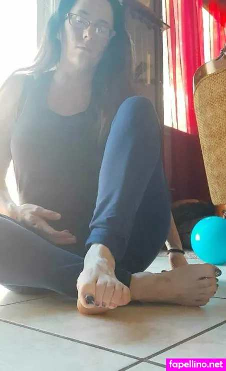 Nikkifeetz Main Profile Photo