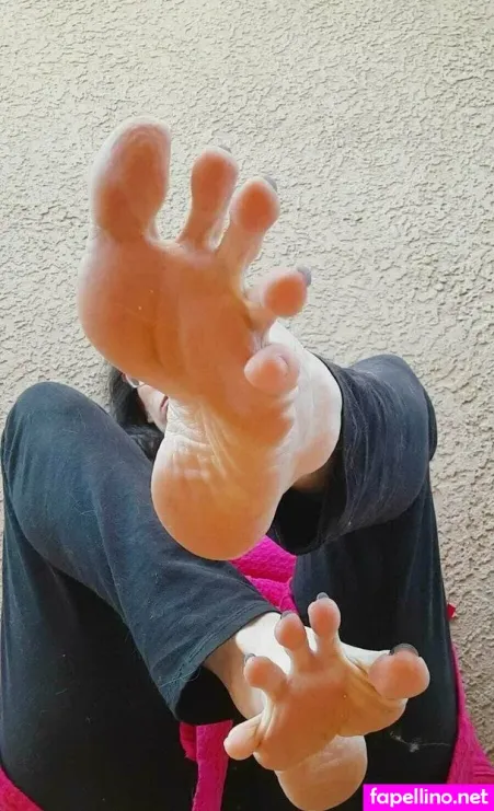 Nikkifeetz OnlyFans Thumbnail #cmtbs5Y2Br