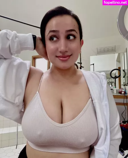 Nikkigeeksfree OnlyFans Thumbnail #M2pTVxNC0i