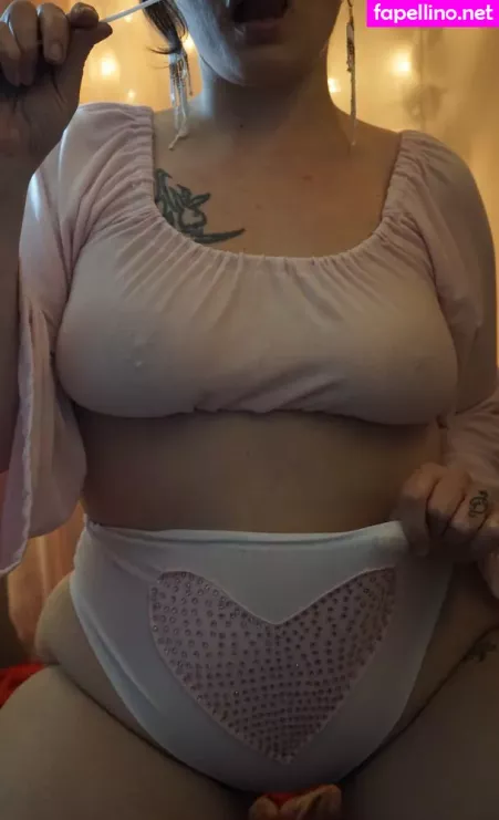 Nikkihippy OnlyFans Thumbnail #kYsbkb2ARB