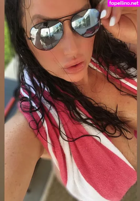 Nikkijackson OnlyFans Thumbnail #U1JfZ2N1P5
