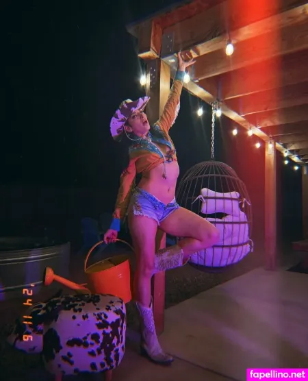 Nikkiknightlyfree OnlyFans Thumbnail #DG6G2lOHVa