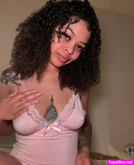 Nikkiownsyou 4 OnlyFans Thumbnail #4bMFoLUb0r