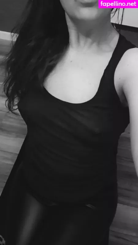 Nikkirear OnlyFans Thumbnail #KHBsZZf8ch