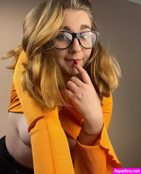 Nikkireddd2 OnlyFans Thumbnail #i1yncjljfm