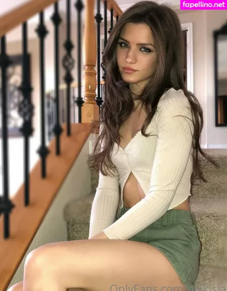 Nikkisia OnlyFans Thumbnail #P9h4GttbNq