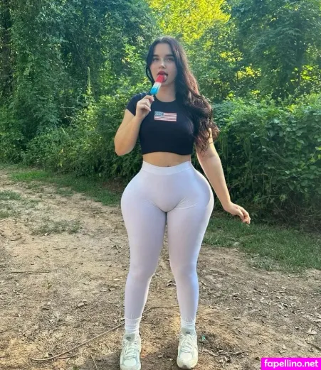 Nikkiskies OnlyFans Thumbnail #FoFde2Cx4H