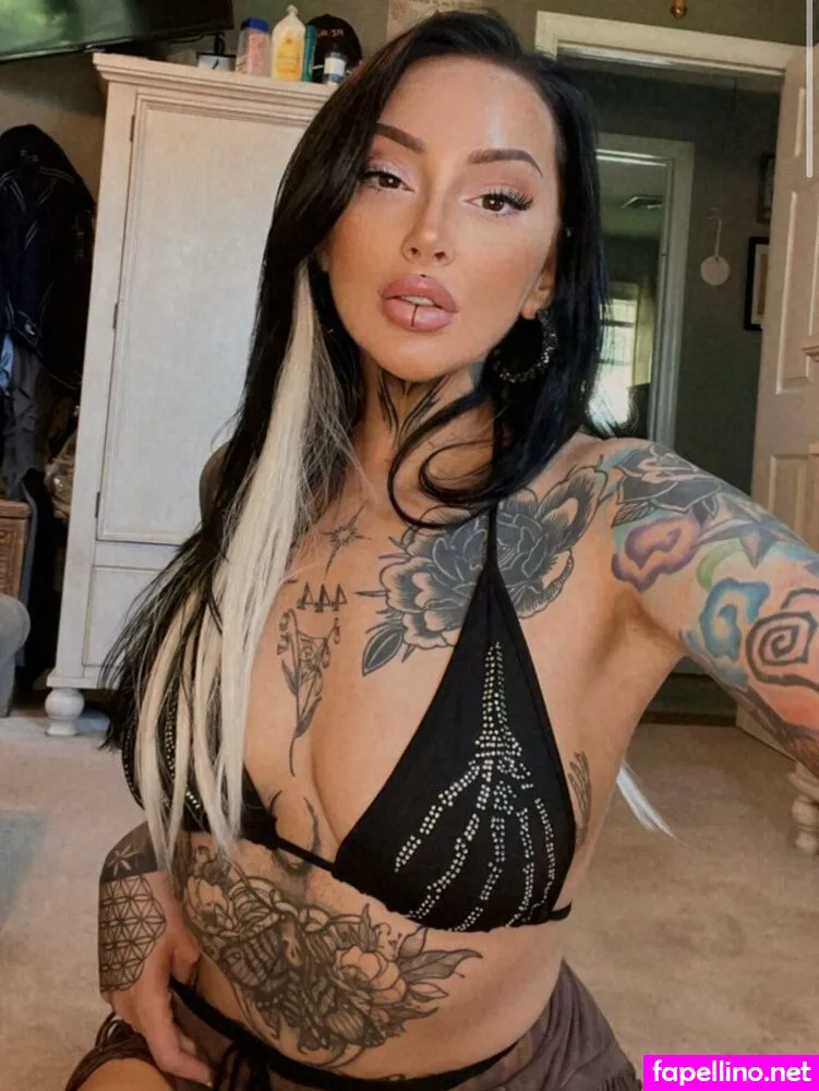 nikkiisnaughty1, nikkiivixsin Nude Leaked OnlyFans Photo #dnMu1GU2uM