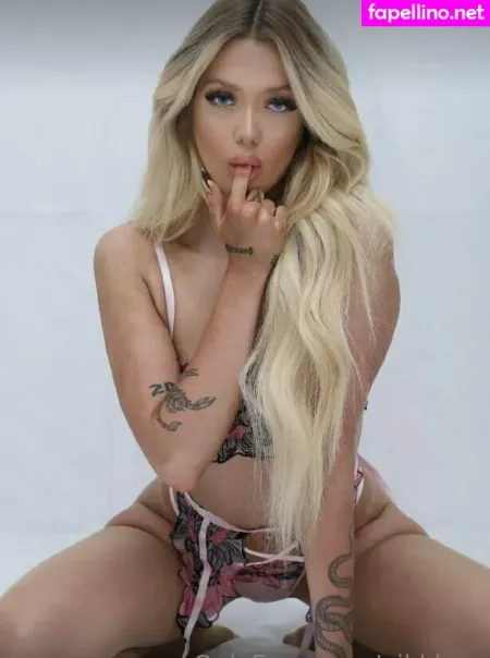 Nikkkax OnlyFans Thumbnail #qcAj3Gb3Ai