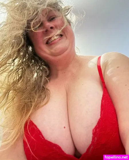 Nikkyfreenylee OnlyFans Thumbnail #2W4DIaKJ87