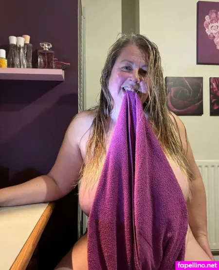 Nikkyfreenylee OnlyFans Thumbnail #DwGu6yYOvY