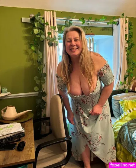 Nikkynylee OnlyFans Thumbnail #NOuudtZNNF