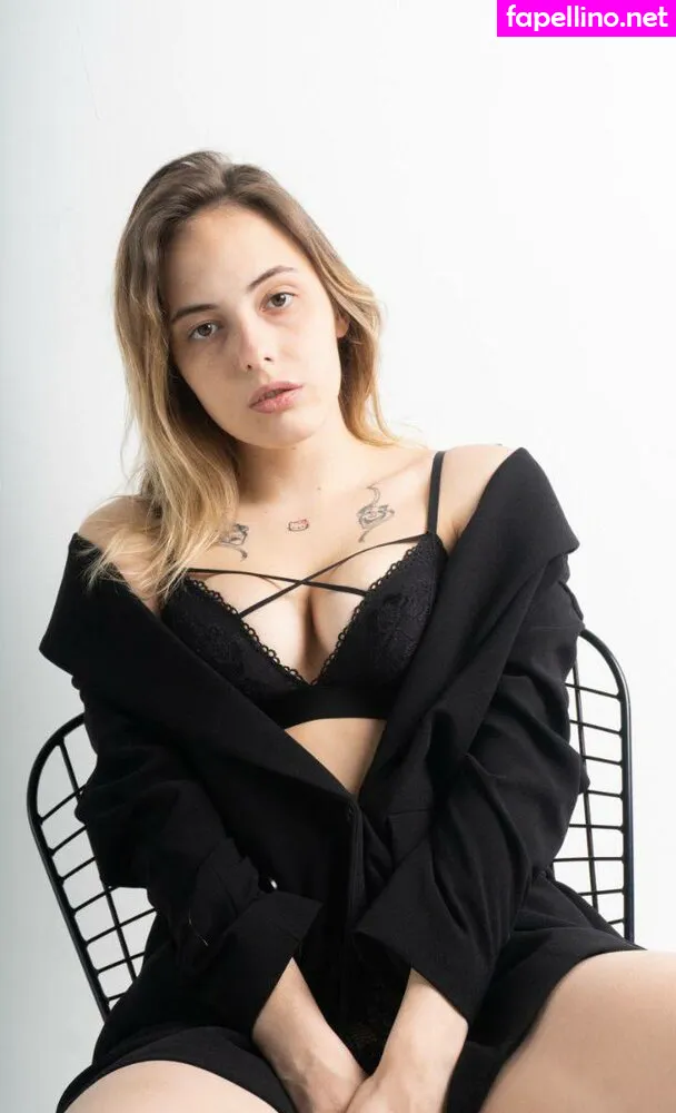 nikol_koulen, nikolkoulen Nude Leaked OnlyFans Photo #WBRA3bK415