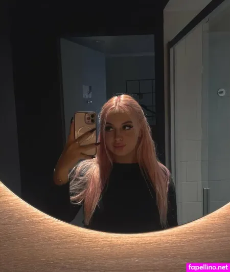 Nikol Voda OnlyFans Thumbnail #riXUva7JDc