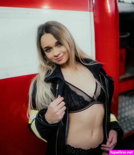 Nikola Sarsova Main Profile Photo