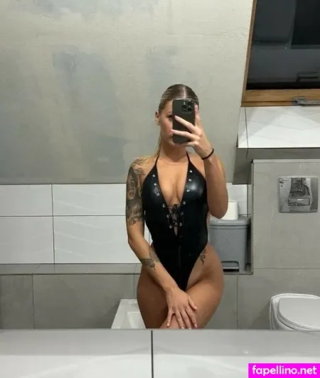 Nikola Susz OnlyFans Thumbnail #wUsevpo0AZ