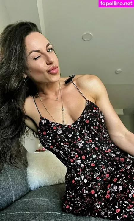 Nikole Gy OnlyFans Thumbnail #PqZf0wTiTc