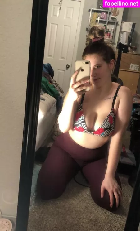 Nikoletlarie OnlyFans Thumbnail #0VfEyhi22n