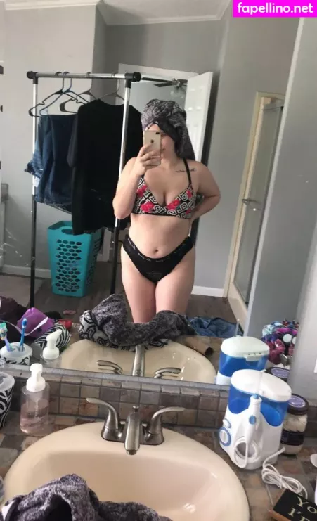 Nikoletlarie OnlyFans Thumbnail #RncRYI3RLW