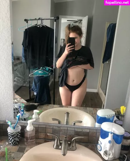 Nikoletlarie OnlyFans Thumbnail #lbkVCvO4ru