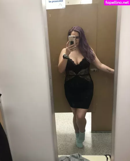 Nikoletlarie OnlyFans Thumbnail #qY4QURzYhh