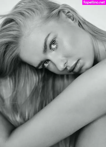 Nikoline Vibe OnlyFans Thumbnail #h8MMIy2A4F