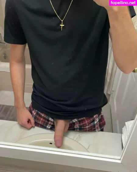 Nikolongg OnlyFans Thumbnail #LiIrNm9cbW