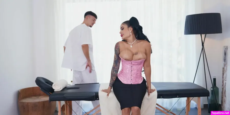Niky Bimbodoll OnlyFans Thumbnail #dq6TyWk27o
