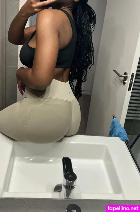 Niky Nikole OnlyFans Thumbnail #1llUkaDm3r