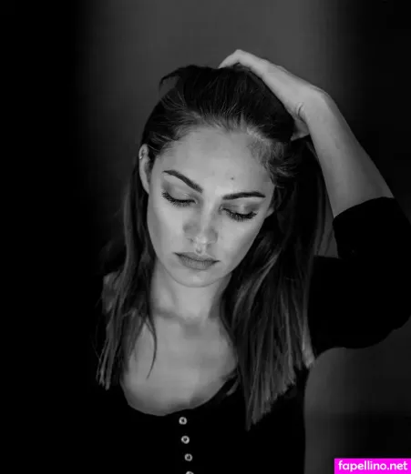 Nilam Farooq OnlyFans Thumbnail #DulFnsYI5U