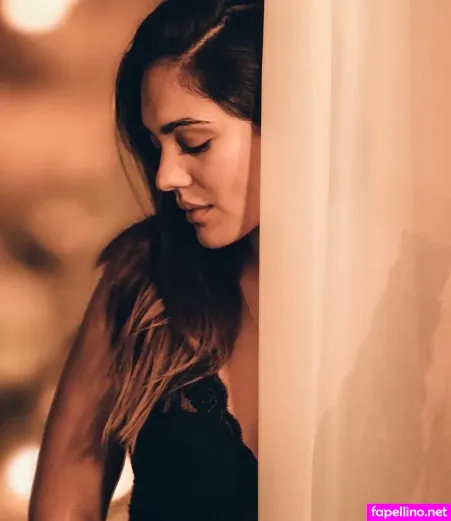 Nilam Farooq OnlyFans Thumbnail #KOjeWfLwct