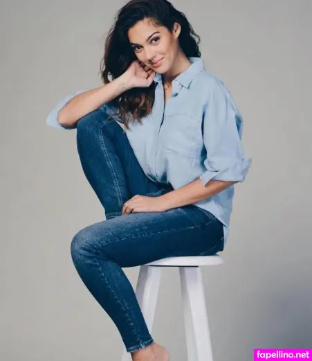 Nilam Farooq OnlyFans Thumbnail #Ri4sMEH0Ux