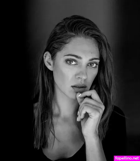 Nilam Farooq OnlyFans Thumbnail #rTAJ8NGiRQ